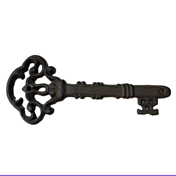 Hobby Lobby Brown Iron Vintage Key Wall Decor - Picture 1 of 6